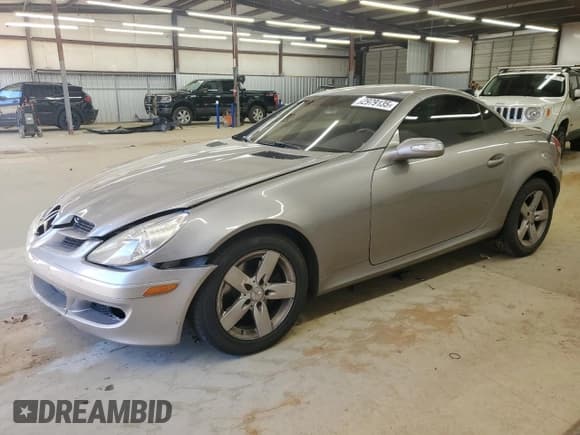 ✅ 2006 Mercedes-Benz SLK 280 • VIN: WDBWK54F86F095928 • Lot: 92979135. Listed on Copart with 121,404 mi. Free auction sales archive from the USA and detailed vehicle history report at DreamBid. Image 1.