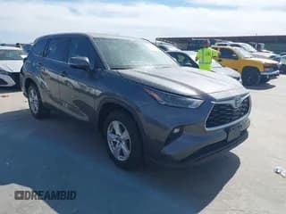 ✅ 2022 Toyota Highlander Hybrid LE • VIN: 5TDZARAH5NS517327 • Lot: 41811282. Wystawiony na IAAI z przebiegiem 41 868 mil. Bezpłatny archiwum sprzedaży aukcyjnych z USA i szczegółowy raport historii pojazdu na DreamBid. Zdjęcie 1.