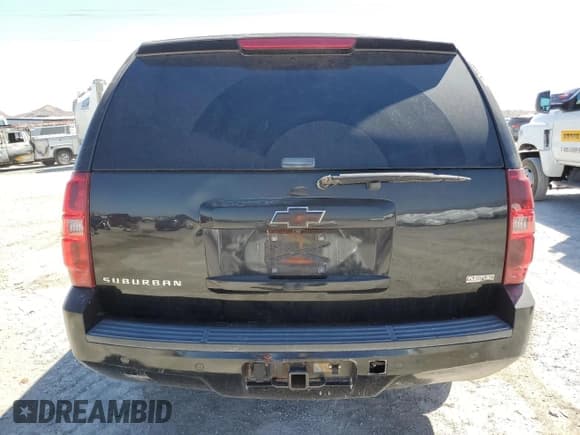 ✅ 2007 Chevrolet Suburban LT • VIN: 3GNFK16347G320334 • Lot: 69221524. Wystawiony na Copart z przebiegiem 269 547 mil. Bezpłatny archiwum sprzedaży aukcyjnych z USA i szczegółowy raport historii pojazdu na DreamBid. Zdjęcie 6.