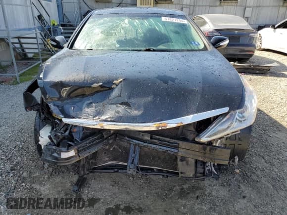 ✅ 2013 Hyundai Sonata SE • VIN: 5NPEC4AC4DH726725 • Lot: 51821295. Listed on Copart with 94,092 mi. Free auction sales archive from the USA and detailed vehicle history report at DreamBid. Image 5.