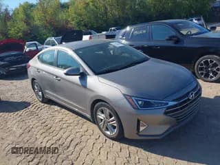 ✅ 2020 Hyundai Elantra Value Edition • VIN: KMHD84LF3LU977613 • Lot: 43313245. Listed on IAAI with 59,000 mi. Free auction sales archive from the USA and detailed vehicle history report at DreamBid. Image 1.