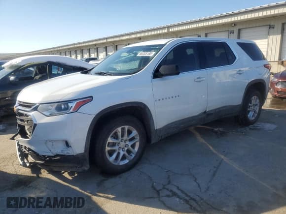 ✅ 2018 Chevrolet Traverse LS • VIN: 1GNERFKW7JJ127542 • Lot: 88205185. Wystawiony na Copart z przebiegiem 94 201 mil. Bezpłatny archiwum sprzedaży aukcyjnych z USA i szczegółowy raport historii pojazdu na DreamBid. Zdjęcie 1.