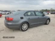 ✅ 2014 Volkswagen Jetta S • VIN: 3VW2K7AJ7EM229179 • Lot: 83626184. Wystawiony na Copart z przebiegiem 125 491 mil. Bezpłatny archiwum sprzedaży aukcyjnych z USA i szczegółowy raport historii pojazdu na DreamBid. Zdjęcie 3.