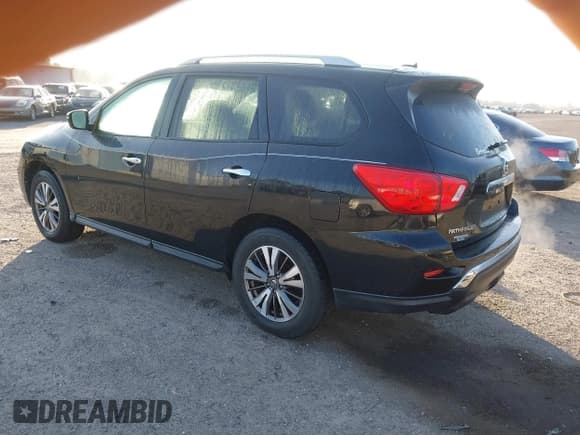 ✅ 2017 Nissan Pathfinder S • VIN: 5N1DR2MM7HC615800 • Лот: 43780917. Опубликован ранее на IAAI с пробегом 148 752 миль. Бесплатный доступ к архиву аукционных продаж из США и подробный отчёт об истории автомобиля на DreamBid. Изображение 3.