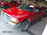 ✅ 2000 Dodge Dakota Sport • VIN: 1B7GG2AN5YS793828 • Lot: 41955863. Wystawiony na IAAI z przebiegiem 267 861 mil. Bezpłatny archiwum sprzedaży aukcyjnych z USA i szczegółowy raport historii pojazdu na DreamBid. Zdjęcie 17.