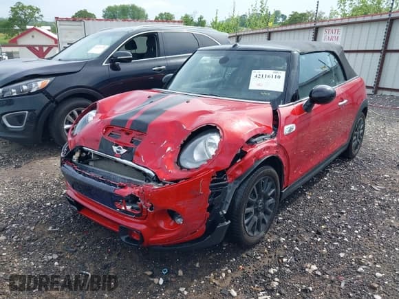 ✅ 2017 MINI Convertible Cooper S • VIN: WMWWG9C34H3C80967 • Lot: 42116110. Wystawiony na IAAI z przebiegiem 42 878 mil. Bezpłatny archiwum sprzedaży aukcyjnych z USA i szczegółowy raport historii pojazdu na DreamBid. Zdjęcie 18.