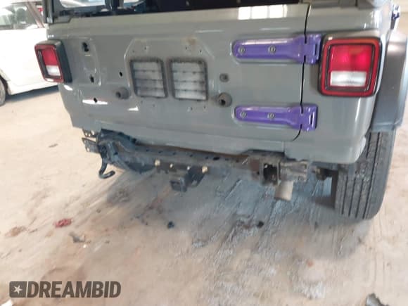 ✅ 2018 Jeep Wrangler Unlimited Sport S • VIN: 1C4HJXDG5JW321871 • Лот: 41297989. Опубликован ранее на IAAI с пробегом 71 975 миль. Бесплатный доступ к архиву аукционных продаж из США и подробный отчёт об истории автомобиля на DreamBid. Изображение 6.