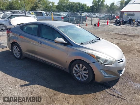 ✅ 2014 Hyundai Elantra SE • VIN: 5NPDH4AE6EH474427 • Lot: 43193472. Listed on IAAI with 131,762 mi. Free auction sales archive from the USA and detailed vehicle history report at DreamBid. Image 1.