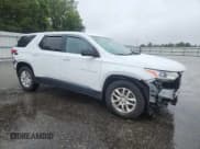 ✅ 2019 Chevrolet Traverse LS • VIN: 1GNERFKW8KJ241910 • Lot: 80908715. Wystawiony na Copart z przebiegiem Nie podano. Bezpłatny archiwum sprzedaży aukcyjnych z USA i szczegółowy raport historii pojazdu na DreamBid. Zdjęcie 4.