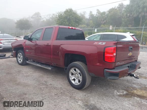 ✅ 2017 Chevrolet Silverado 1500 LT • VIN: 1GCVKREC7HZ248017 • Лот: 43772087. Опубликован ранее на IAAI с пробегом 67 201 миль. Бесплатный доступ к архиву аукционных продаж из США и подробный отчёт об истории автомобиля на DreamBid. Изображение 3.