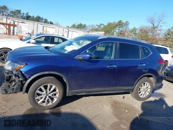 ✅ 2017 Nissan Rogue SV • VIN: KNMAT2MV3HP539616 • Lot: 43862660. Listed on IAAI with 96,397 mi. Free auction sales archive from the USA and detailed vehicle history report at DreamBid. Image 14.