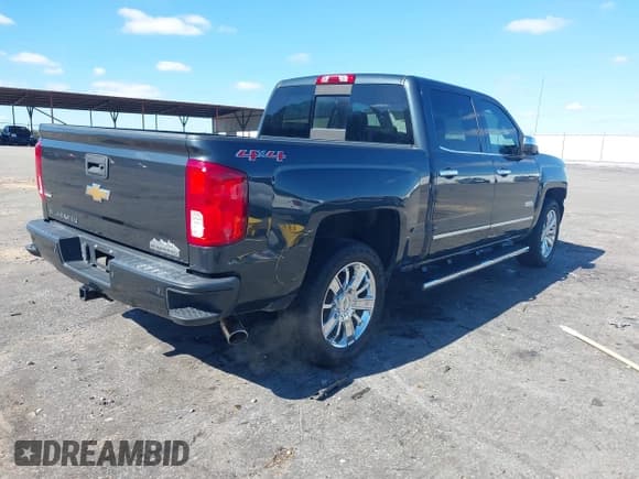 ✅ 2017 Chevrolet Silverado 1500 High Country • VIN: 3GCUKTEC5HG509458 • Lot: 43517091. Wystawiony na IAAI z przebiegiem 250 022 mil. Bezpłatny archiwum sprzedaży aukcyjnych z USA i szczegółowy raport historii pojazdu na DreamBid. Zdjęcie 4.