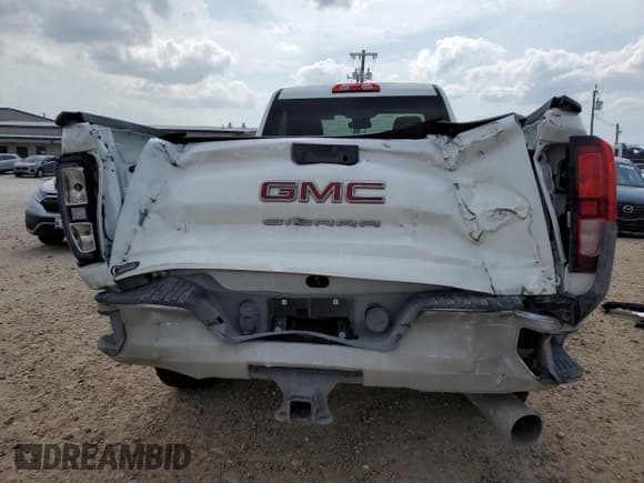 ✅ 2024 GMC Sierra 1500 • VIN: 1GT38LEY8RF170736 • Lot: 55106695. Wystawiony na Copart z przebiegiem 22 393 mil. Bezpłatny archiwum sprzedaży aukcyjnych z USA i szczegółowy raport historii pojazdu na DreamBid. Zdjęcie 6.