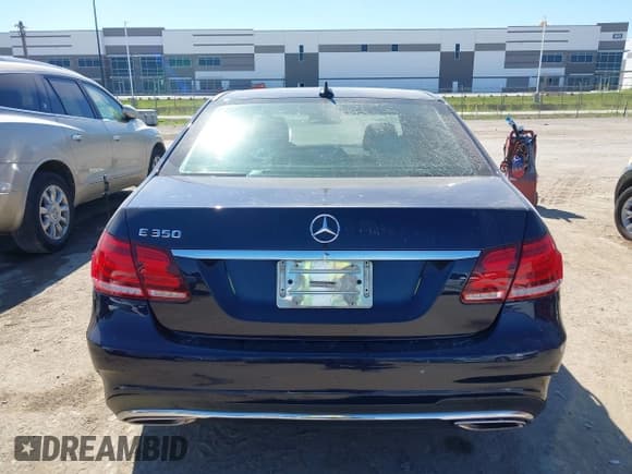✅ 2016 Mercedes-Benz E 350 Sport • VIN: WDDHF5KBXGB185983 • Лот: 43422301. Опубликован ранее на IAAI с пробегом 179 871 миль. Бесплатный доступ к архиву аукционных продаж из США и подробный отчёт об истории автомобиля на DreamBid. Изображение 16.
