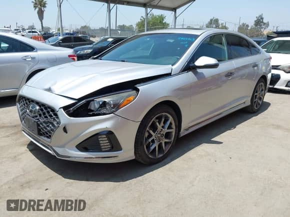 2018 Hyundai Sonata Limited with VIN 5NPE34AB4JH694622, listed as a IAAI auction lot 42597635 with 67,226 mi miles and . Bid and sale history available at DreamBid. Image 17.