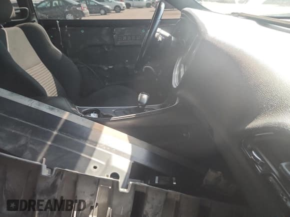 ✅ 2019 Dodge Challenger R/T • VIN: 2C3CDZBT0KH661446 • Lot: 87246715. Wystawiony na Copart z przebiegiem Nie podano. Bezpłatny archiwum sprzedaży aukcyjnych z USA i szczegółowy raport historii pojazdu na DreamBid. Zdjęcie 8.