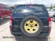 ✅ 2007 Suzuki Grand Vitara Luxury • VIN: JS3TE947774201098 • Lot: 42280178. Wystawiony na IAAI z przebiegiem 189 147 mil. Bezpłatny archiwum sprzedaży aukcyjnych z USA i szczegółowy raport historii pojazdu na DreamBid. Zdjęcie 17.