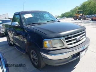 ✅ 2000 Ford F-150 XL • VIN: 1FTRF17L6YKA00872 • Lot: 42195407. Wystawiony na IAAI z przebiegiem 210 209 mil. Bezpłatny archiwum sprzedaży aukcyjnych z USA i szczegółowy raport historii pojazdu na DreamBid. Zdjęcie 1.