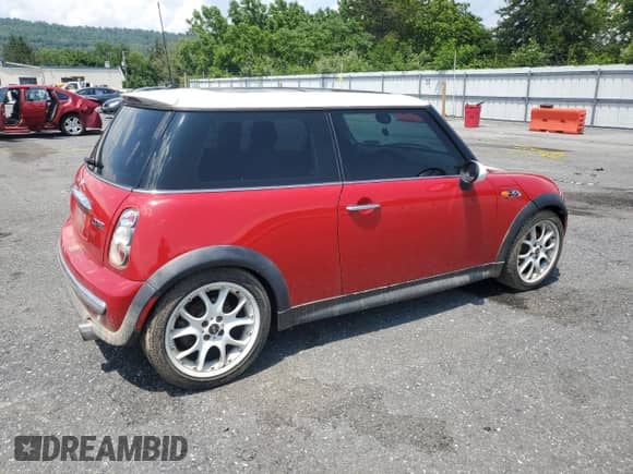 2003 MINI Hardtop with VIN WMWRC334X3TC47642, listed as a Copart auction lot 63665615 with Not provided miles and Salvage title. Bid and sale history available at DreamBid. Image 3.