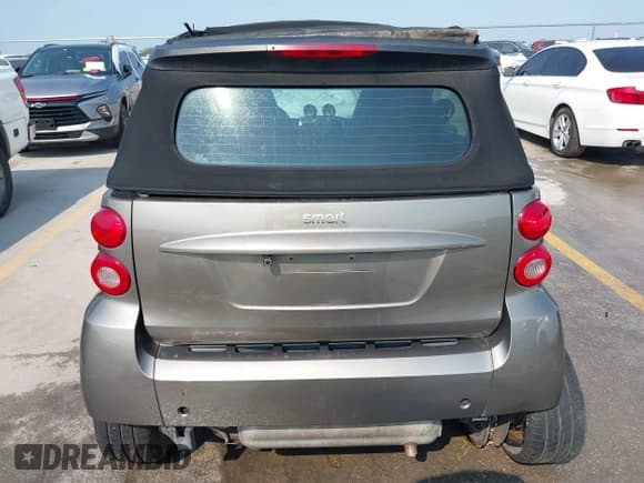 ✅ 2013 Smart fortwo Passion • VIN: WMEEK3BA2DK638916 • Lot: 42938739. Wystawiony na IAAI z przebiegiem 76 738 mil. Bezpłatny archiwum sprzedaży aukcyjnych z USA i szczegółowy raport historii pojazdu na DreamBid. Zdjęcie 17.