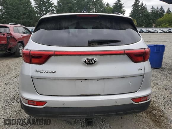 ✅ 2019 Kia Sportage EX • VIN: KNDPNCAC8K7512321 • Lot: 68771375. Wystawiony na Copart z przebiegiem 5 107 mil. Bezpłatny archiwum sprzedaży aukcyjnych z USA i szczegółowy raport historii pojazdu na DreamBid. Zdjęcie 6.