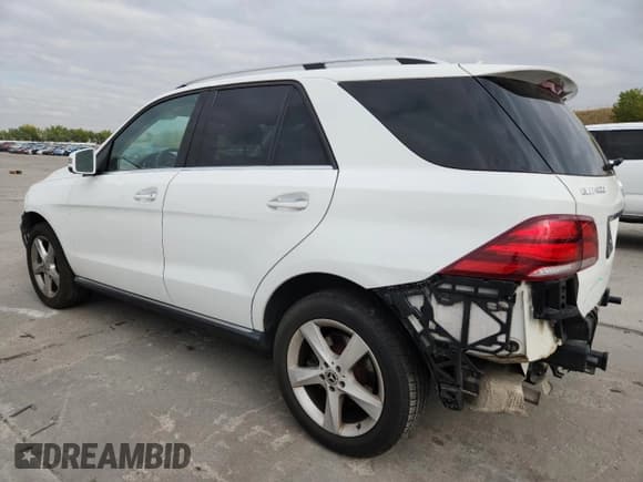 ✅ 2019 Mercedes-Benz GLE 400 • VIN: 4JGDA5GB6KB210849 • Lot: 82333205. Wystawiony na Copart z przebiegiem 98 178 mil. Bezpłatny archiwum sprzedaży aukcyjnych z USA i szczegółowy raport historii pojazdu na DreamBid. Zdjęcie 2.