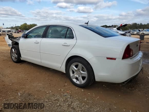 ✅ 2011 Chevrolet Malibu 1LS • VIN: 1G1ZB5E13BF219026 • Lot: 80201644. Listed on Copart with 149,369 mi. Free auction sales archive from the USA and detailed vehicle history report at DreamBid. Image 2.