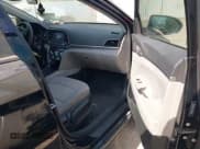 ✅ 2019 Hyundai Elantra SE • VIN: 5NPD74LF9KH480632 • Lot: 43335408. Listed on IAAI with 133,033 mi. Free auction sales archive from the USA and detailed vehicle history report at DreamBid. Image 5.