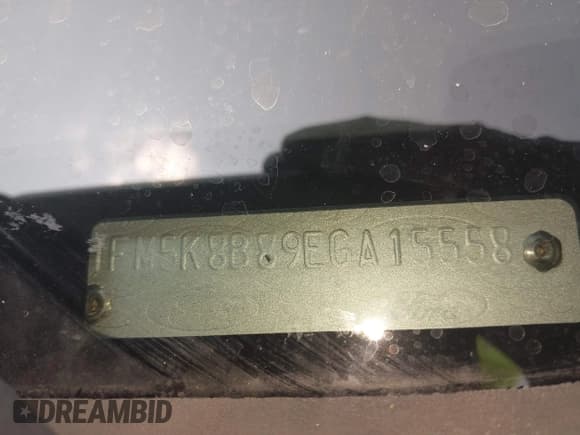 ✅ 2014 Ford Explorer • VIN: 1FM5K8B89EGA15558 • Лот: 42943035. Опубликован ранее на IAAI с пробегом 248 980 миль. Бесплатный доступ к архиву аукционных продаж из США и подробный отчёт об истории автомобиля на DreamBid. Изображение 18.