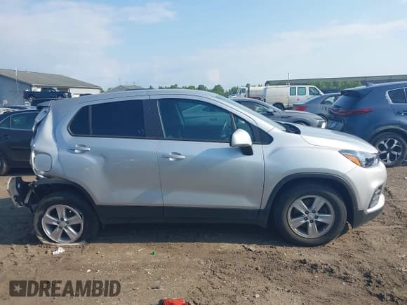 ✅ 2021 Chevrolet Trax LS • VIN: KL7CJKSB0MB309981 • Lot: 42872416. Listed on IAAI with 44,941 mi. Free auction sales archive from the USA and detailed vehicle history report at DreamBid. Image 14.