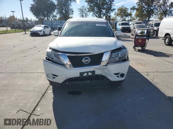 ✅ 2014 Nissan Pathfinder S • VIN: 5N1AR2MN5EC714624 • Lot: 91360325. Listed on Copart with 110,755 mi. Free auction sales archive from the USA and detailed vehicle history report at DreamBid. Image 5.