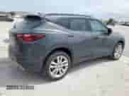 2021 Chevrolet Blazer LT z VIN 3GNKBJR45MS520568, wystawiony jako Copart lot #50696095 z przebiegiem 43 676 mil mil oraz Szkoda całkowita • Salvage title. Historia ofert i sprzedaży dostępna na DreamBid. Obrazek 3.