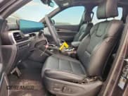 ✅ 2025 Kia Telluride SX-Prestige X-Line • VIN: 5XYP5DGC0SG637653 • Lot: 67949475. Wystawiony na Copart z przebiegiem 3 725 mil. Bezpłatny archiwum sprzedaży aukcyjnych z USA i szczegółowy raport historii pojazdu na DreamBid. Zdjęcie 7.