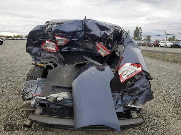 ✅ 2014 Volkswagen Passat S • VIN: 1VWAT7A38EC063718 • Lot: 86161495. Listed on Copart with 136,433 mi. Free auction sales archive from the USA and detailed vehicle history report at DreamBid. Image 6.