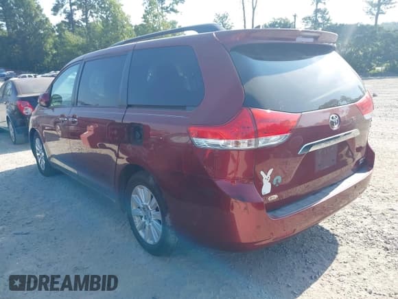 ✅ 2012 Toyota Sienna XLE • VIN: 5TDDK3DC7CS033189 • Lot: 42814115. Listed on IAAI with 260,566 mi. Free auction sales archive from the USA and detailed vehicle history report at DreamBid. Image 3.