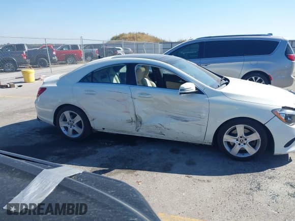 ✅ 2018 Mercedes-Benz CLA 250 • VIN: WDDSJ4GB1JN594791 • Lot: 43309478. Listed on IAAI with 121,371 mi. Free auction sales archive from the USA and detailed vehicle history report at DreamBid. Image 13.