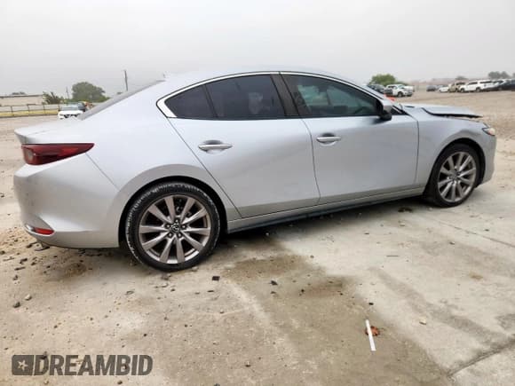 ✅ 2019 Mazda 3 Preferred • VIN: 3MZBPADL2KM109071 • Lot: 71041605. Listed on Copart with Not provided. Free auction sales archive from the USA and detailed vehicle history report at DreamBid. Image 3.