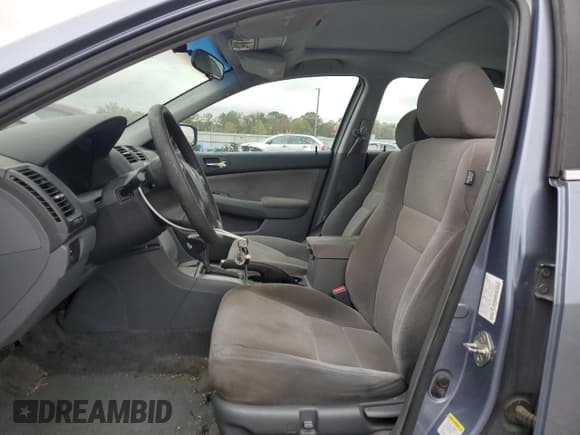 ✅ 2007 Honda Accord EX • VIN: 1HGCM56707A143491 • Лот: 82548265. Опубликован ранее на Copart с пробегом 126 662 миль. Бесплатный доступ к архиву аукционных продаж из США и подробный отчёт об истории автомобиля на DreamBid. Изображение 7.