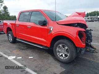 ✅ 2023 Ford F-150 XLT • VIN: 1FTEW1C5XPKE74845 • Lot: 43225202. Wystawiony na IAAI z przebiegiem 8 820 mil. Bezpłatny archiwum sprzedaży aukcyjnych z USA i szczegółowy raport historii pojazdu na DreamBid. Zdjęcie 1.