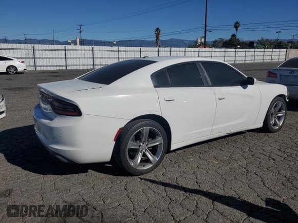 ✅ 2015 Dodge Charger SE • VIN: 2C3CDXBG0FH737860 • Лот: 89847485. Опубликован ранее на Copart с пробегом 139 181 миль. Бесплатный доступ к архиву аукционных продаж из США и подробный отчёт об истории автомобиля на DreamBid. Изображение 3.