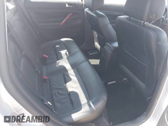 ✅ 2003 Volkswagen Passat GLX • VIN: WVWRH63B83P244796 • Lot: 42228440. Listed on IAAI with 127,068 mi. Free auction sales archive from the USA and detailed vehicle history report at DreamBid. Image 8.