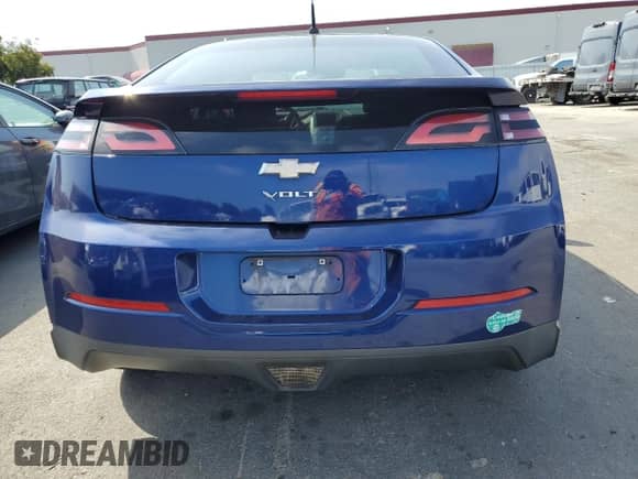 2013 Chevrolet Volt z VIN 1G1RE6E42DU148312, wystawiony jako Copart lot #62727894 z przebiegiem 87 583 mil mil oraz Czysty tytuł • Clean title. Historia ofert i sprzedaży dostępna na DreamBid. Obrazek 6.