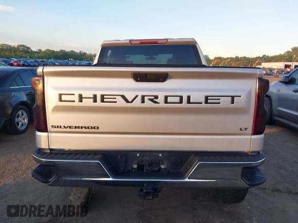 ✅ 2019 Chevrolet Silverado 1500 LT • VIN: 3GCPWCEKXKG175959 • Лот: 43187055. Опубликован ранее на IAAI с пробегом 55 441 миль. Бесплатный доступ к архиву аукционных продаж из США и подробный отчёт об истории автомобиля на DreamBid. Изображение 17.