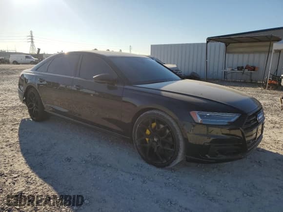 ✅ 2019 Audi A8 • VIN: WAU8DAF88KN009879 • Lot: 82575055. Listed on Copart with 43,151 mi. Free auction sales archive from the USA and detailed vehicle history report at DreamBid. Image 4.
