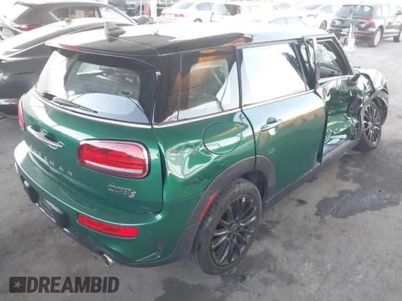 ✅ 2023 MINI Clubman Cooper S • VIN: WMWLV7C01P2T81923 • Lot: 43553279. Listed on IAAI with 26,048 mi. Free auction sales archive from the USA and detailed vehicle history report at DreamBid. Image 4.
