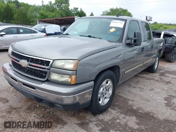 ✅ 2006 Chevrolet Silverado 1500 LT1 • VIN: 2GCEC13T661221690 • Лот: 42631754. Опубликован ранее на IAAI с пробегом 140 260 миль. Бесплатный доступ к архиву аукционных продаж из США и подробный отчёт об истории автомобиля на DreamBid. Изображение 2.