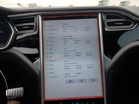 ✅ 2015 Tesla Model S 85D • VIN: 5YJSA1E20FF117416 • Lot: 90315585. Wystawiony na Copart z przebiegiem 119 245 mil. Bezpłatny archiwum sprzedaży aukcyjnych z USA i szczegółowy raport historii pojazdu na DreamBid. Zdjęcie 9.