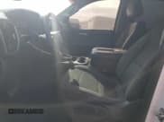 ✅ 2021 Chevrolet Silverado 1500 LT Trail Boss • VIN: 1GCPYFED7MZ279437 • Lot: 86627945. Wystawiony na Copart z przebiegiem 141 252 mil. Bezpłatny archiwum sprzedaży aukcyjnych z USA i szczegółowy raport historii pojazdu na DreamBid. Zdjęcie 7.