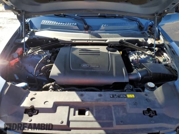 ✅ 2023 Land Rover Defender S • VIN: SALEJ7EX6P2159856 • Lot: 43543255. Listed on Copart with 20,281 mi. Free auction sales archive from the USA and detailed vehicle history report at DreamBid. Image 12.