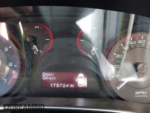 ✅ 2015 Dodge Dart SE • VIN: 1C3CDFAA7FD276340 • Lot: 43255740. Listed on IAAI with 175,724 mi. Free auction sales archive from the USA and detailed vehicle history report at DreamBid. Image 7.